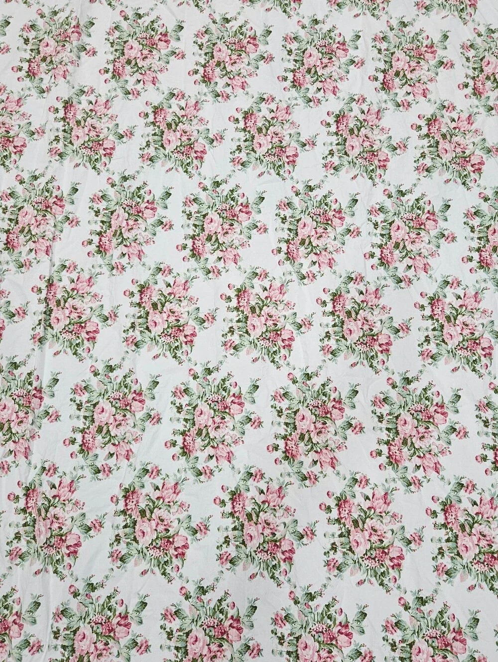 Feather & Stitch NY Pink Green Rose Bouquet TWIN/TWIN XL 300 Count Flat Sheet